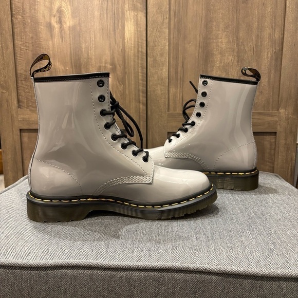New Dr Marten Zinc Grey Patent Lamper Boot size 10 - Picture 3 of 8